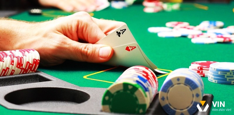 Sử dụng Steal Poker là gì khi đối thủ luôn fold khi bị đặt cược