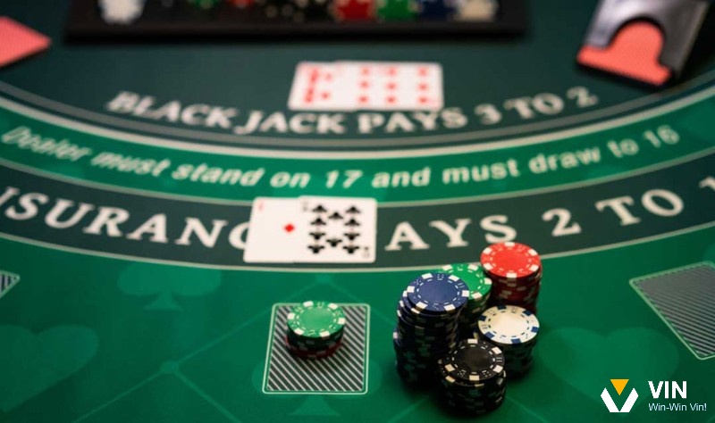 Nắm chắc tâm lý người chơi là yếu tố cực kì quan trong trong game bài blackjack trực tuyến
