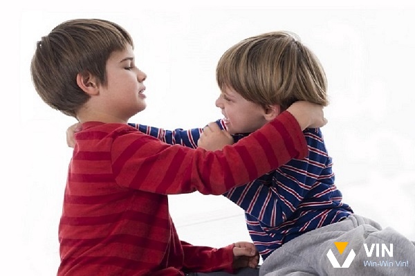 Mơ người ta đánh nhau báo hiệu điềm tốt trong công việc 