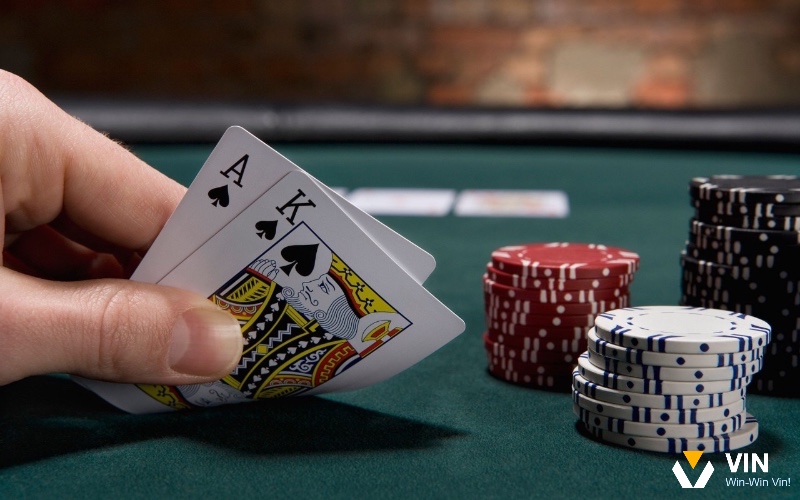 Luật chơi Poker online uy tín cự kỳ đơn giản cho anh em nào mới bắt đầu
