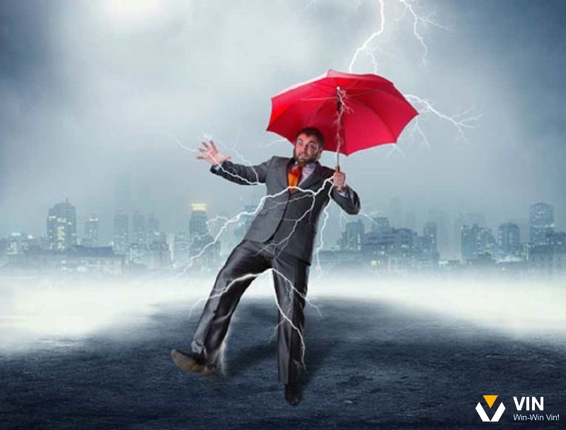 Mơ thấy sét đánh trúng người yêu là điềm báo cho những mâu thuẫn âm thầm trong chuyện tình cảm của bạn